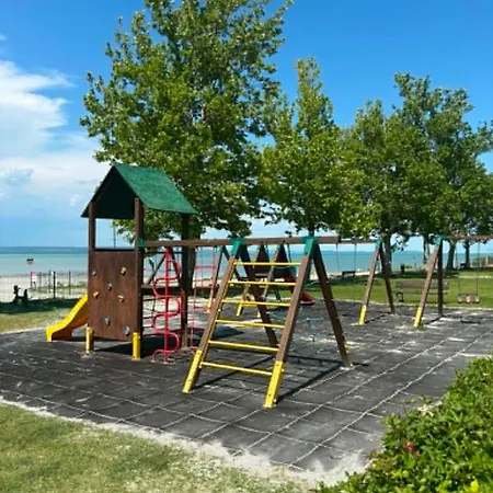 Balino 58 Апартаменты Балатонлелле
